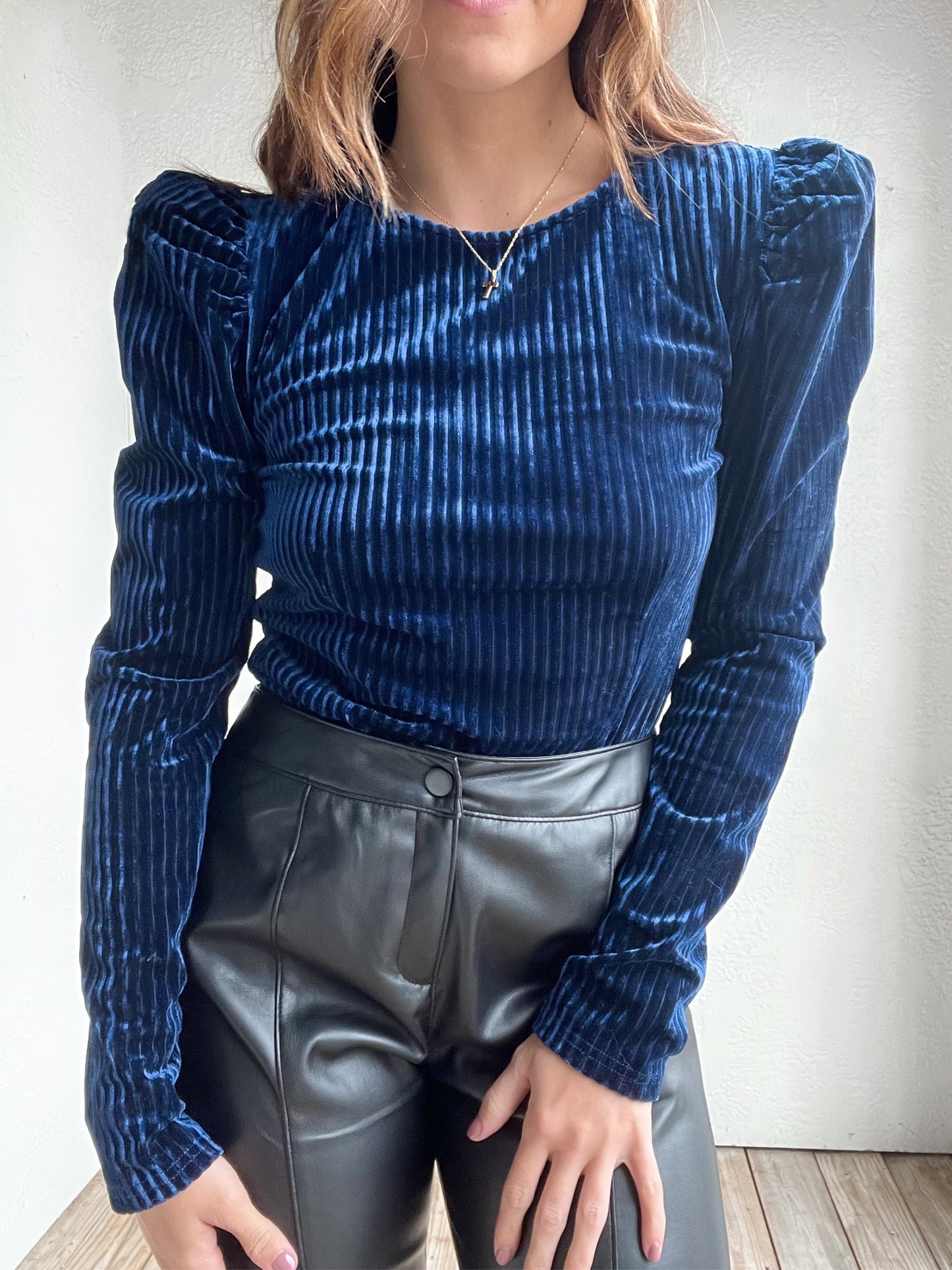 Puff Shoulder Velvet Top - Navy